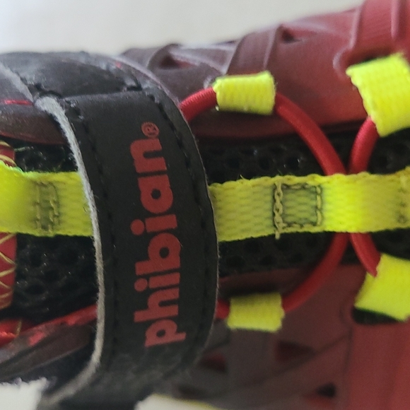 Made 2 Play velcro sneakers boys size 8 - Picture 5 of 8